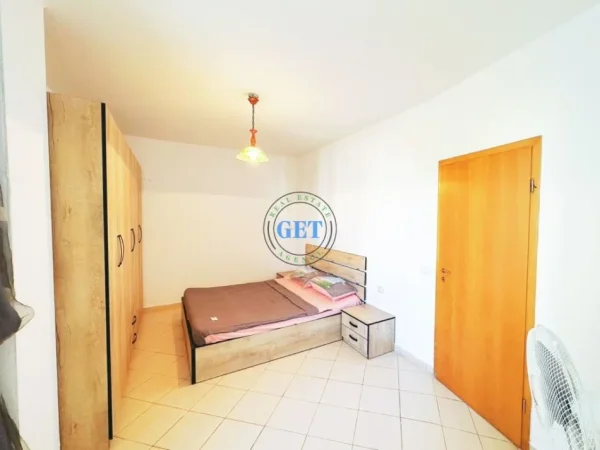 Jepet me qera apartament 1+1+Ballkon Kati 5, 50 m² 300 € (Plazh Iliria)