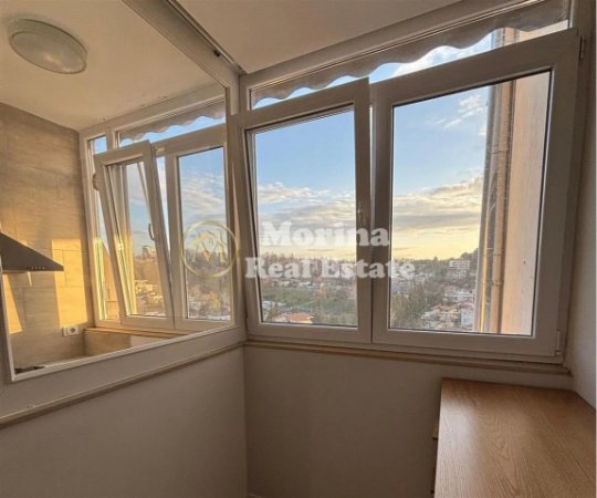 Tirane, jepet me qera garsonier Kati 6, 50 m² 400 € (Vilat Gjermane)