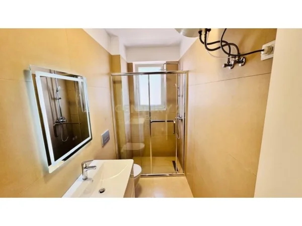 Durres, shitet 1+1 Kati 4, 60 m² 84.000 € (Golem,Pishat e Buta)