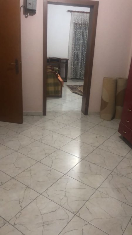 Tirane, jepet me qera Vile 2+1 Kati 3, 100 m² 550 € (Rruga Stavri Themeli)