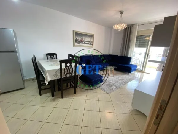 Durres, jepet me qera apartament 2+1+Ballkon Kati 4, 90 m² 450 € (PLAZH ILIRIA,DURRES)