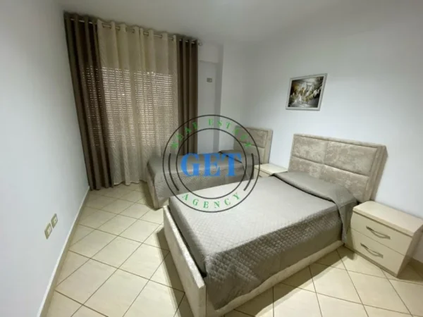 Durres, jepet me qera apartament 2+1+Ballkon Kati 4, 90 m² 450 € (PLAZH ILIRIA,DURRES)