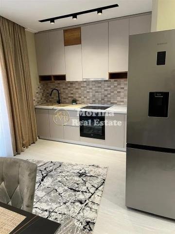 Tirane, jepet me qera apartament 2+1 Kati 2, 110 m² 600 € (Oxhaku-Pediatria)
