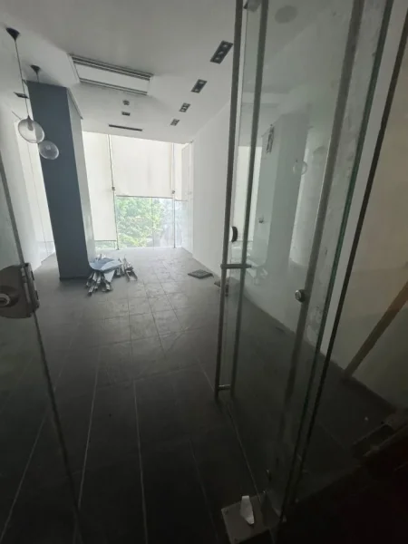 Tirane, shitet zyre Kati 1, 30 m² 132.000 € (BLLOK)