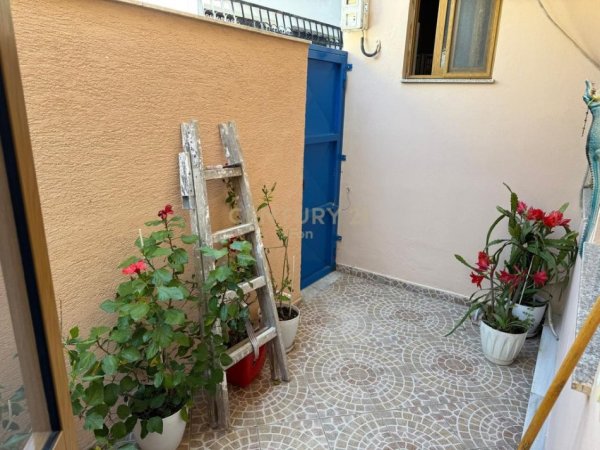 Durres, shitet shtepi 3+1+Ballkon Kati 2, 152 m² 95.000 € (Lagja 7)