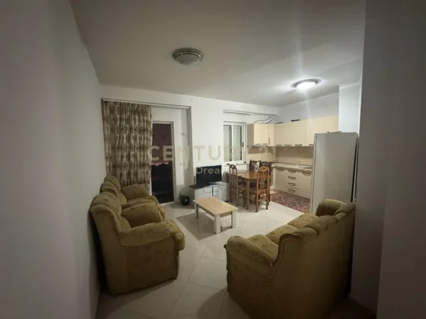 Tirane, shitet apartament 1+1 Kati 2, 62 m² 105.000 € (Porcelan,Mbrapa UET)
