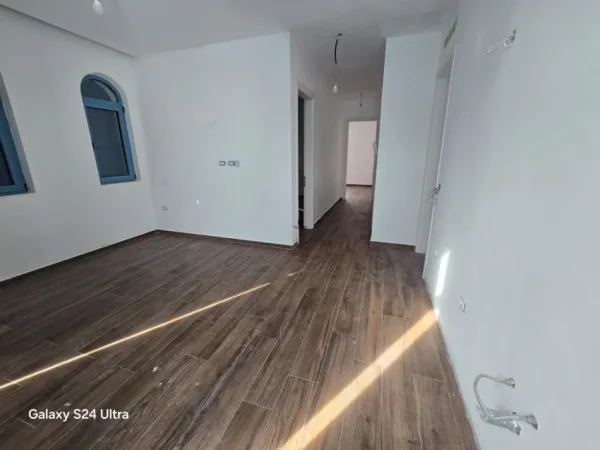 Vlore, shitet apartament 2+1+Ballkon Kati 3, 113 m² 360.000 € (DHERMI)