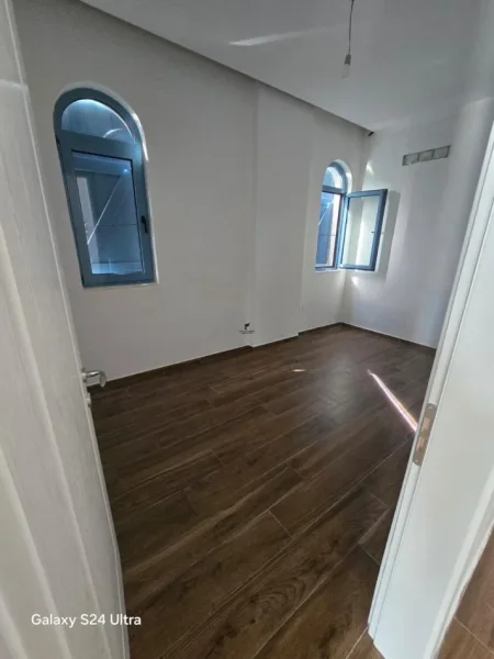 Vlore, shitet apartament 2+1+Ballkon Kati 3, 113 m² 360.000 € (DHERMI)