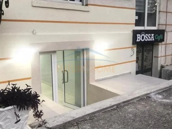 Durres, shitet ambjent biznesi Kati 0, 30 m² (Ish Ekspozita, Tirane)