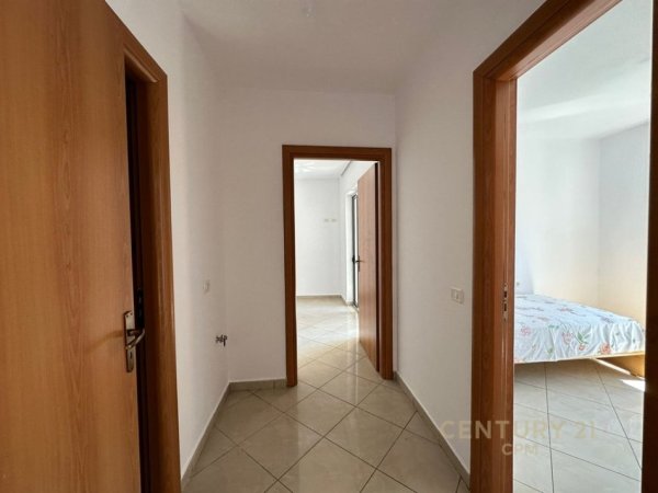 Tirane, jepet me qera apartament 2+1 Kati 5, 70 m² 400 € (Pallati me Shigjeta)