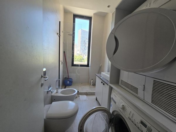 Tirane, jepet me qera apartament 1+1+Ballkon Kati 5, 152 m² 1.500 € (STADIUMI AIR ALBANIA)