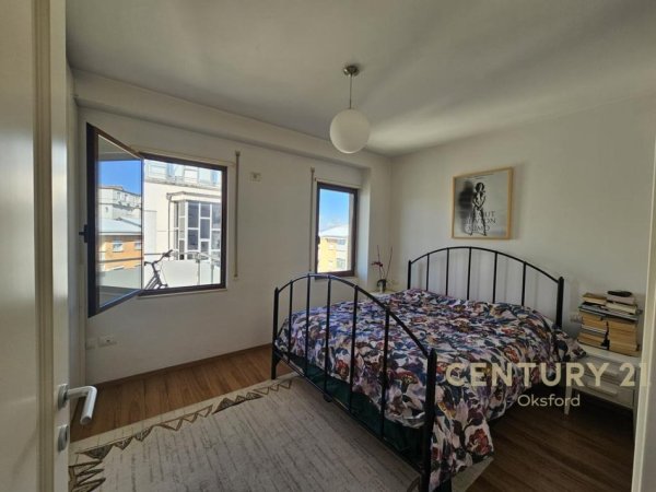 Tirane, jepet me qera apartament 2+1 Kati 5, 90 m² 800 € (RRUGEN MINE PEZA)