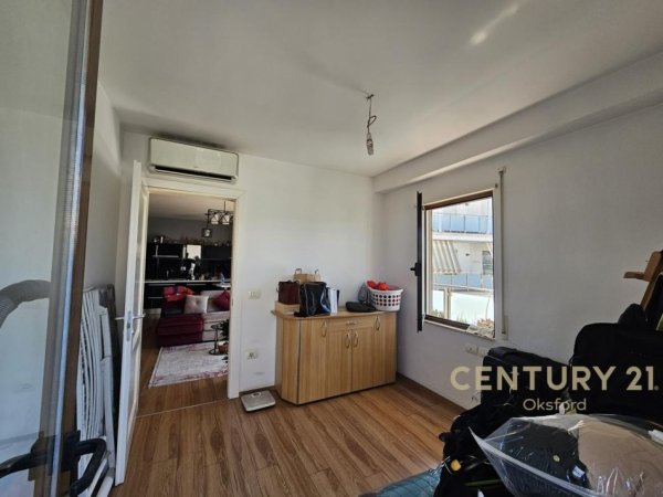 Tirane, jepet me qera apartament 2+1 Kati 5, 90 m² 800 € (RRUGEN MINE PEZA)