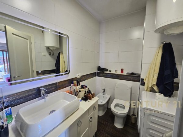 Tirane, jepet me qera apartament 2+1 Kati 5, 90 m² 800 € (RRUGEN MINE PEZA)