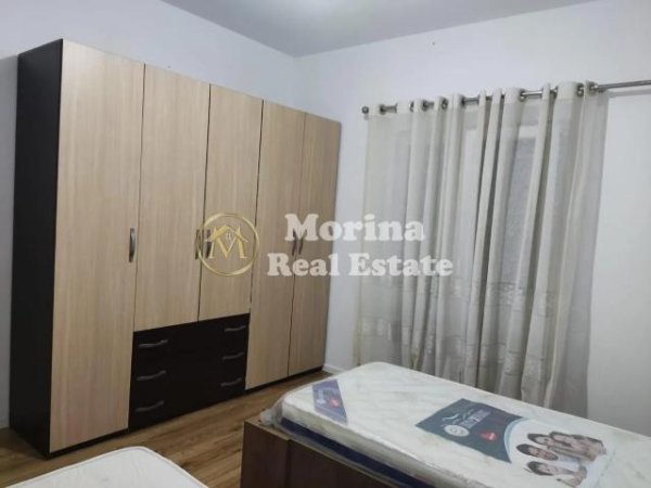 Tirane, jepet me qera shtepi 1+1 Kati 3, 60 m² 350 € (Porcelan)