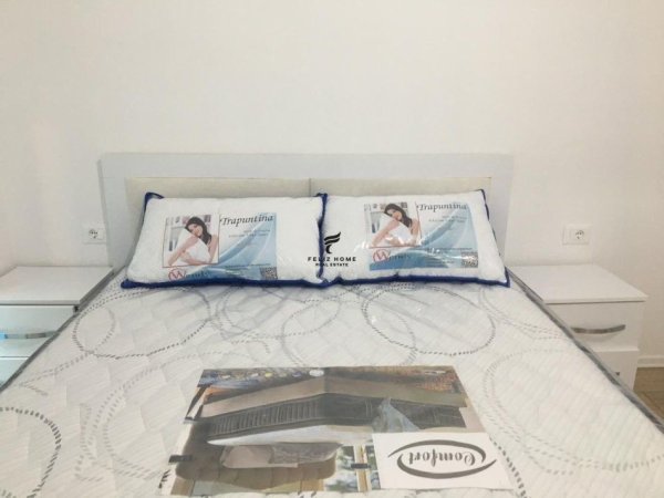 Tirane, jepet me qera apartament 1+1+Ballkon Kati 2, 79 m² 400 € (ALI DEMI)