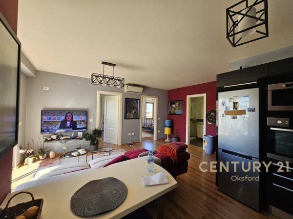 Tirane, jepet me qira apartament 2+1 Kati 5, 81 m², 800€ (Rruga Mine Peza)