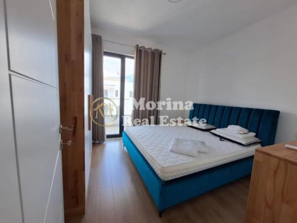 Tirane, jepet me qera apartament 2+1+Ballkon Kati 7, 155 m² 900 € (Oxhaku / Rezidenca Erli)