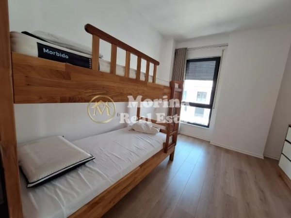 Tirane, jepet me qera apartament 2+1+Ballkon Kati 7, 155 m² 900 € (Oxhaku / Rezidenca Erli)