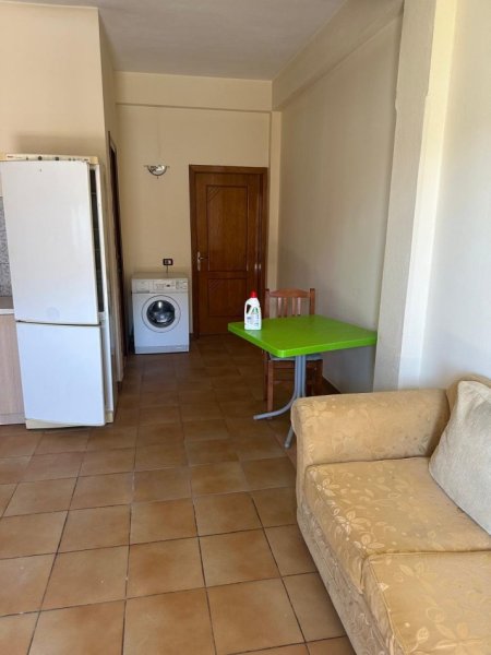 Tirane, jepet me qera apartament 1+1 Kati 2, 60 m² 350 € ( JEPET ME QERA SUPER HYRJE 1+1 NË DON BOSKO!)