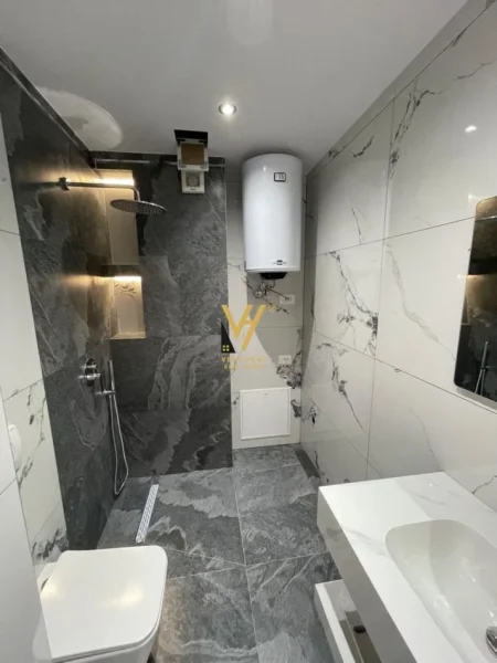 Tirane, shitet apartament 1+1+Ballkon Kati 6, 63 m² 118.000 € (5 MAJI)