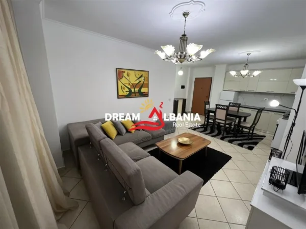 Tirane, jepet me qera apartament 2+1+Ballkon Kati 4, 86 m² 600 € (Tek Komuna e Parisit - ID 42215239)