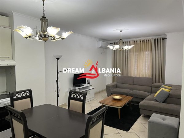 Tirane, jepet me qera apartament 2+1+Ballkon Kati 4, 86 m² 600 € (Tek Komuna e Parisit - ID 42215239)