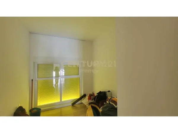 Tirane, jepet me qera apartament Kati 4, 80 m² 400 € (Mangalem)