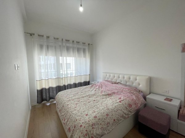 Tirane, jepet me qera apartament 1+1+Ballkon Kati 6, 63 m² 500 € (kompleksi kontakt)