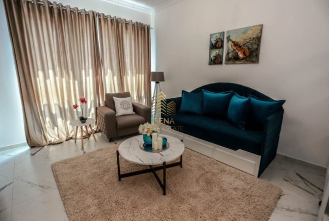 Tirane, jepet me qera apartament 1+1+Ballkon Kati 6, 78 m² 800 € (Kompleksi Square 21)