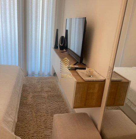 Tirane, jepet me qera apartament 1+1+Ballkon Kati 6, 78 m² 800 € (Kompleksi Square 21)