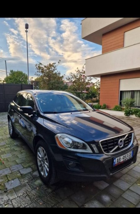 Tirane, shitet SUV | Xhip Volvo Cx60 Benzin+Gaz, e zeze automatik Kondicioner 200.000 km 8.000 €