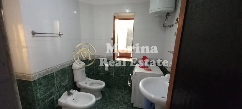 Tirane, jepet me qera apartament 2+1 Kati 2, 83 m² 450 € (Ish Restorant Durresi)