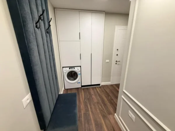 Tirane, jepet me qera 1+1 Kati 5, 60 m² 700 € (Fusha aviacionit)