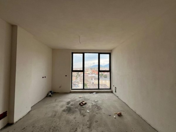 Tirane, shitet apartament 1+1 Kati 6, 78 m² 137.000 € (SHITET SUPER APARTAMENT 1+1 TEK SIRI KODRA MBRAPA RESTORANT DURRESIT.)