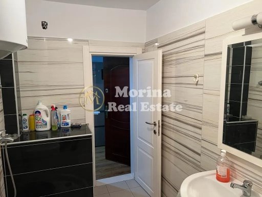 Tirane, jepet me qera apartament 2+1 Kati 5, 85 m² 520 € (Rruga e Kosovareve)