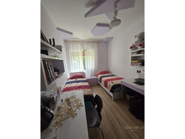 Tirane, jepet me qera apartament 2+1 Kati 3, 90 m² 650 € (Don Bosko prane Bar Artistit)