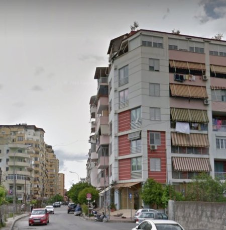 Tirane, shitet apartament 2+1 Kati 5, 100 m² 190.000 € (Komuna parisit)