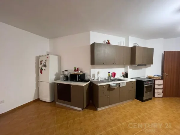 Tirane, shitet apartament 3+1 Kati 3, 127 m² 150.000 € 