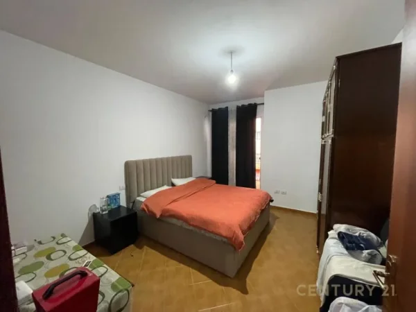 Tirane, shitet apartament 3+1 Kati 3, 127 m² 150.000 € 