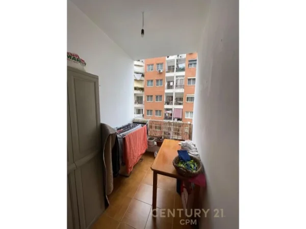 Tirane, shitet apartament 3+1 Kati 3, 127 m² 150.000 € 