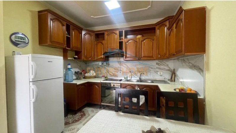 Tirane, shitet apartament 2+1 Kati 5, 114 m² 180.000 € (Kongresi Manastirit)