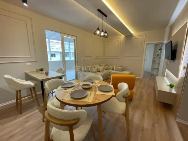 Durres, shitet apartament 2+1+Ballkon Kati 6, 116 m² 163.000 € (Rruga Pavaresia)