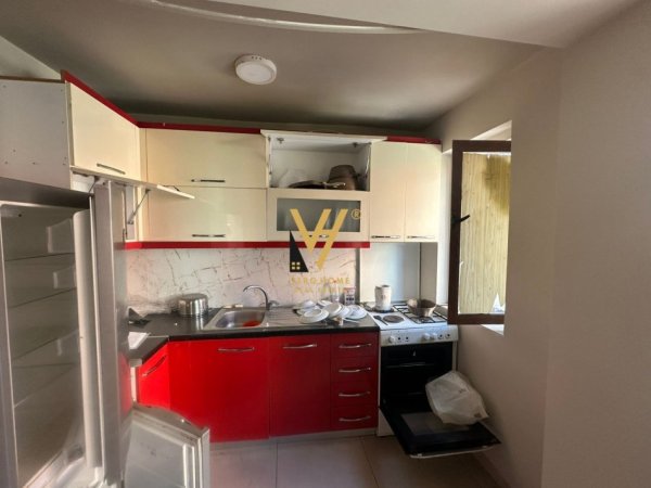 Tirane, jepet me qera apartament 1+1+Ballkon Kati 1, 56 m² 350 € (KOMUNA E PARISIT)