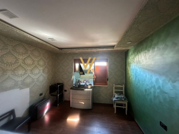 Tirane, jepet me qera apartament 1+1+Ballkon Kati 1, 56 m² 350 € (KOMUNA E PARISIT)