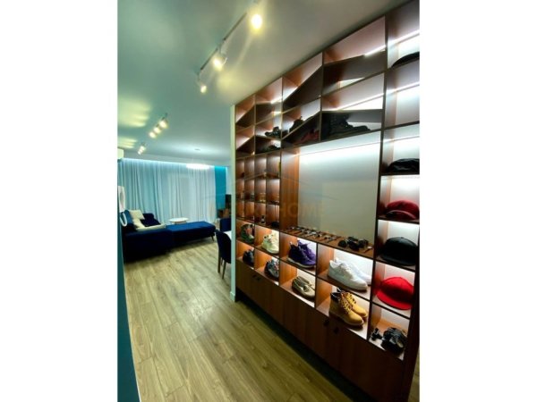 Tirane, shitet apartament 2+1+Ballkon Kati 2, 95 m² 140.000 € (Yzberisht)