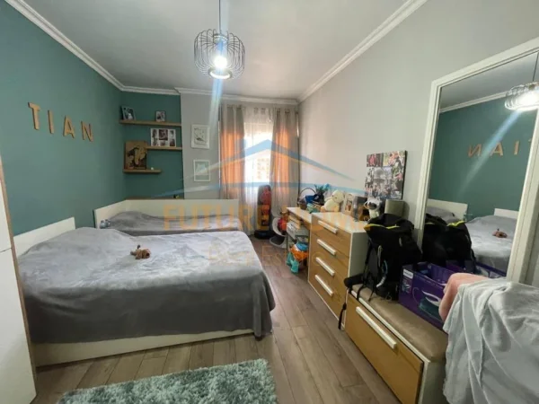 Tirane, shitet apartament 2+1 Kati 4, 104 m² 161.000 € (Fresk)