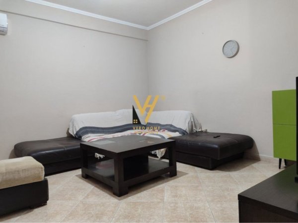 Tirane, jepet me qera apartament 2+1+Ballkon Kati 1, 102 m² 600 € (LIQENI I THATE)