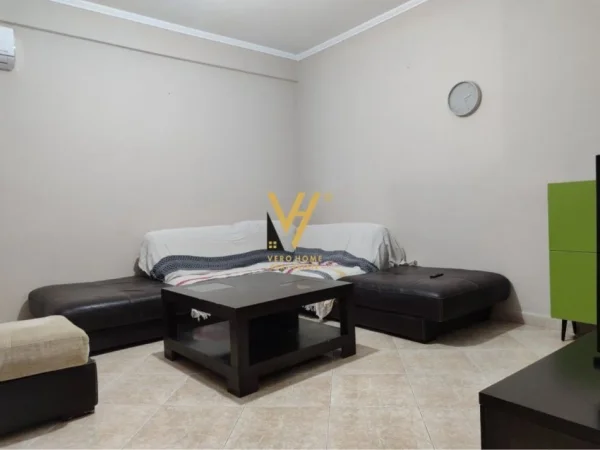 Tirane, jepet me qera apartament 2+1+Ballkon Kati 1, 102 m² 600 € (LIQENI I THATE)