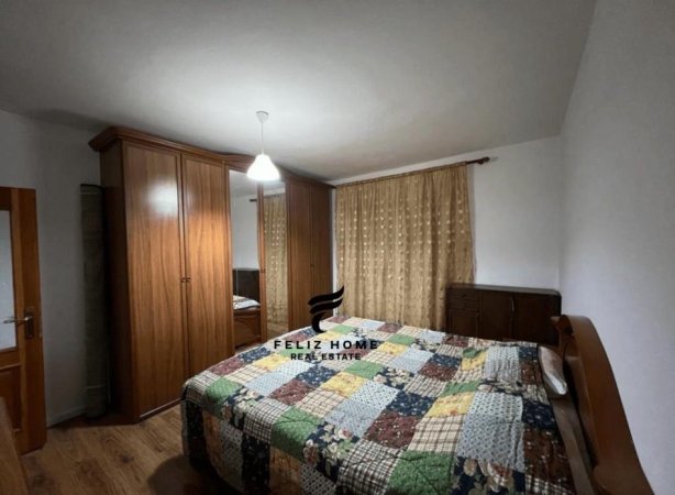 Tirane, jepet me qera apartament 2+1+Ballkon Kati 5, 85 m² 520 € (PARKU OLIMPIK)